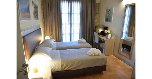 Toscane - VILLA NADAR - Hotel e B&B a Lucca - Tutte le Camere sono Dotate di Bagno Privato