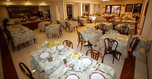 Toscane - HOTEL BELLA RIVIERA - Sala Ristorante - Viareggio (LU)